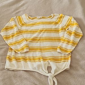 Maurices sweater size L